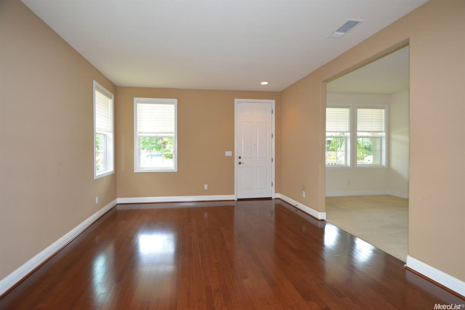 1821 Mckenna Dr, Tracy, CA 95304 photo 3