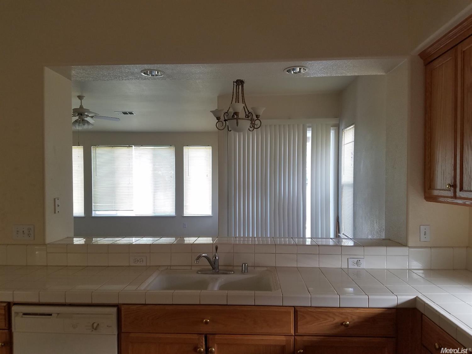529 Perlegos Way, Lodi, CA 95240 photo 6