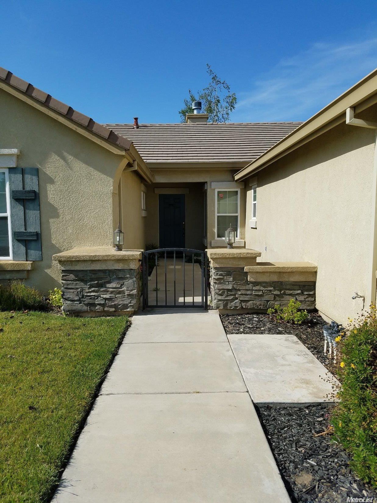 529 Perlegos Way, Lodi, CA 95240 photo 2