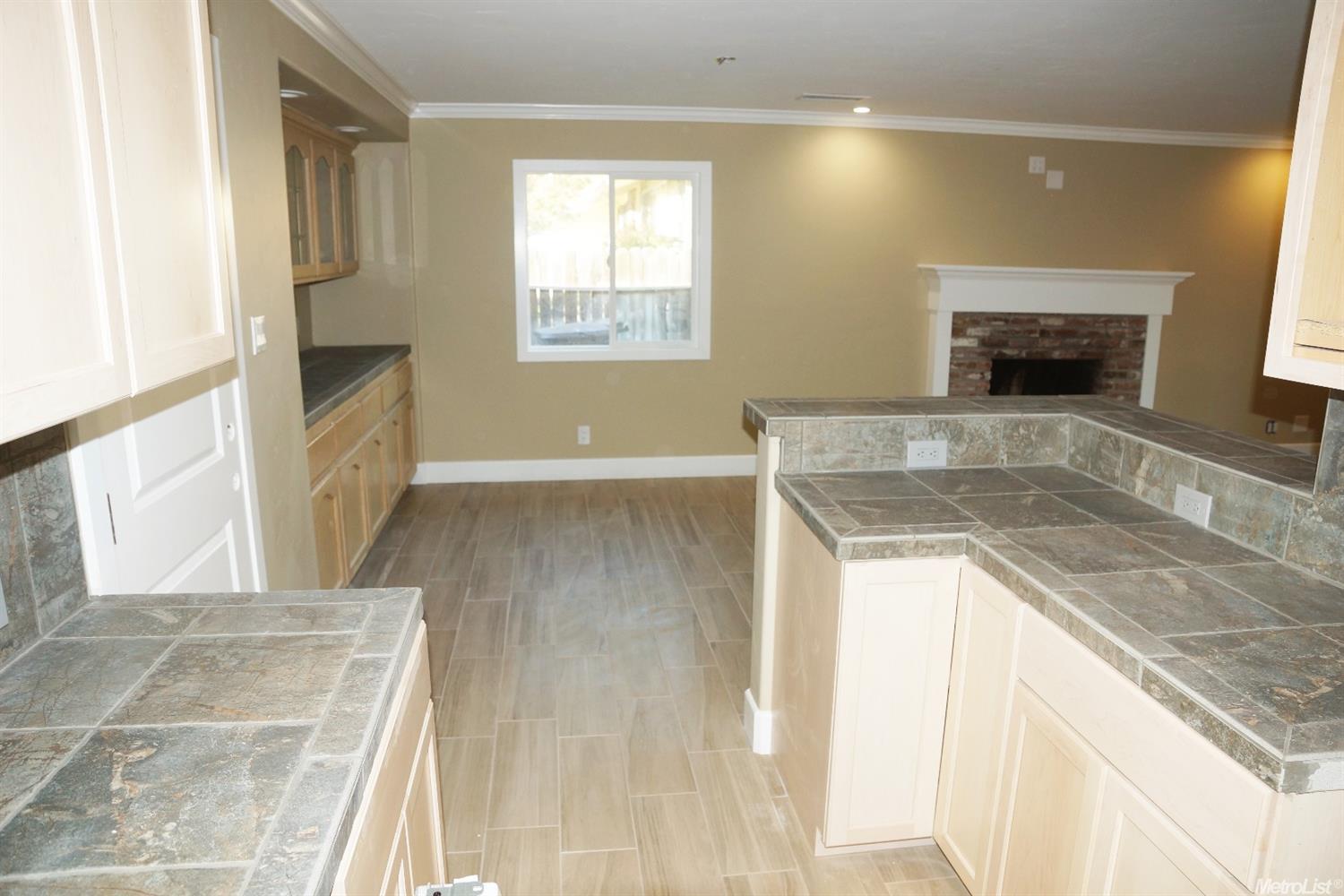 6124 Longmont Way, Carmichael, CA 95608 photo 2
