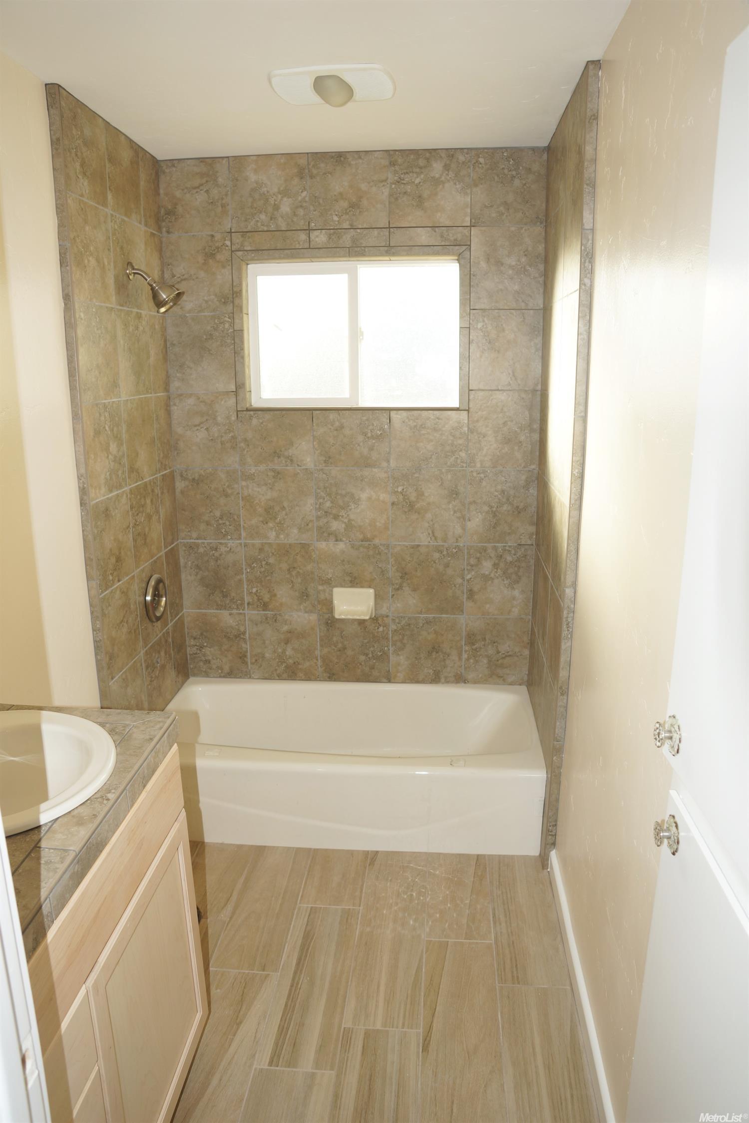 6124 Longmont Way, Carmichael, CA 95608 photo 4