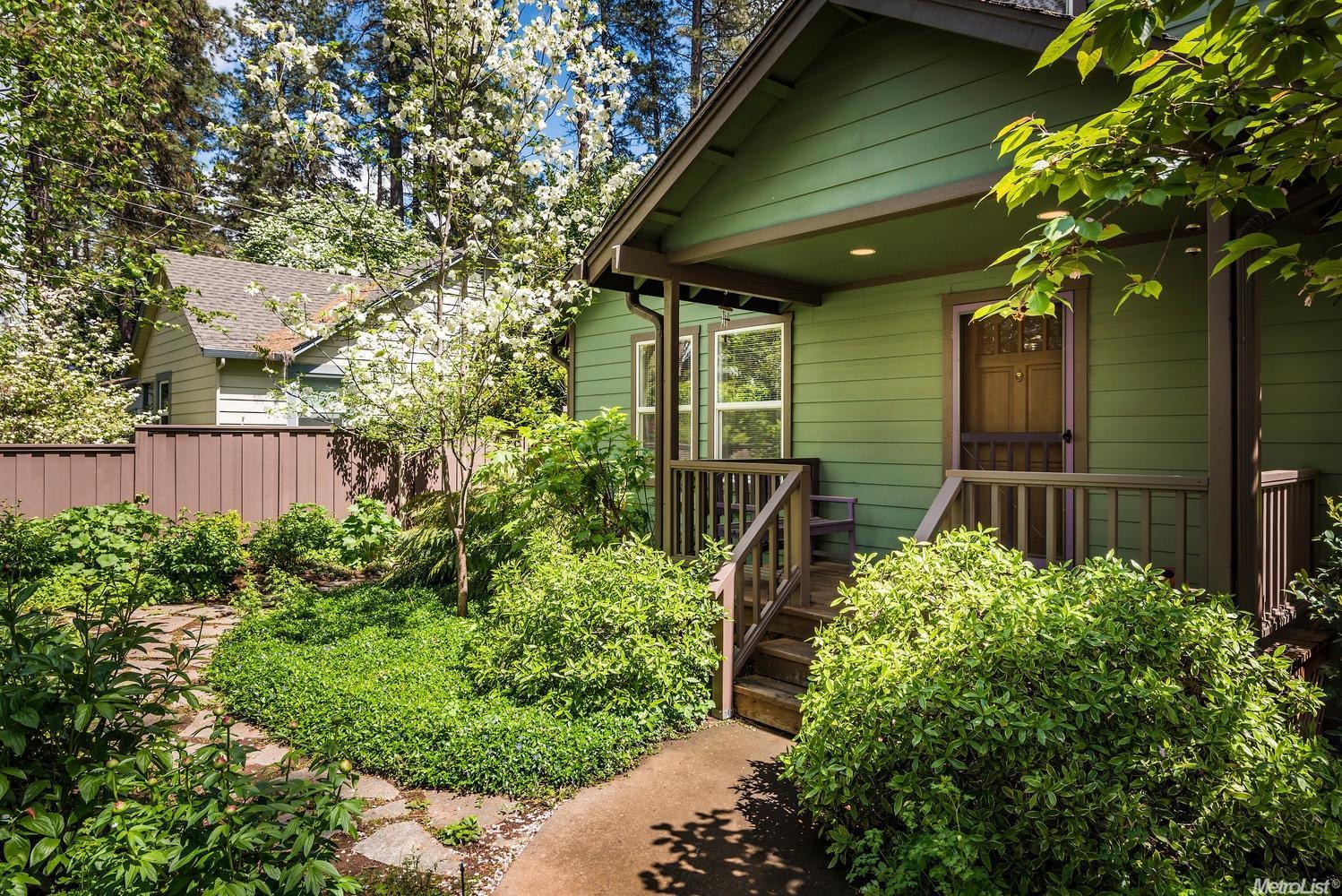 10559 Bragg Ave, Grass Valley, CA 95945 photo 5