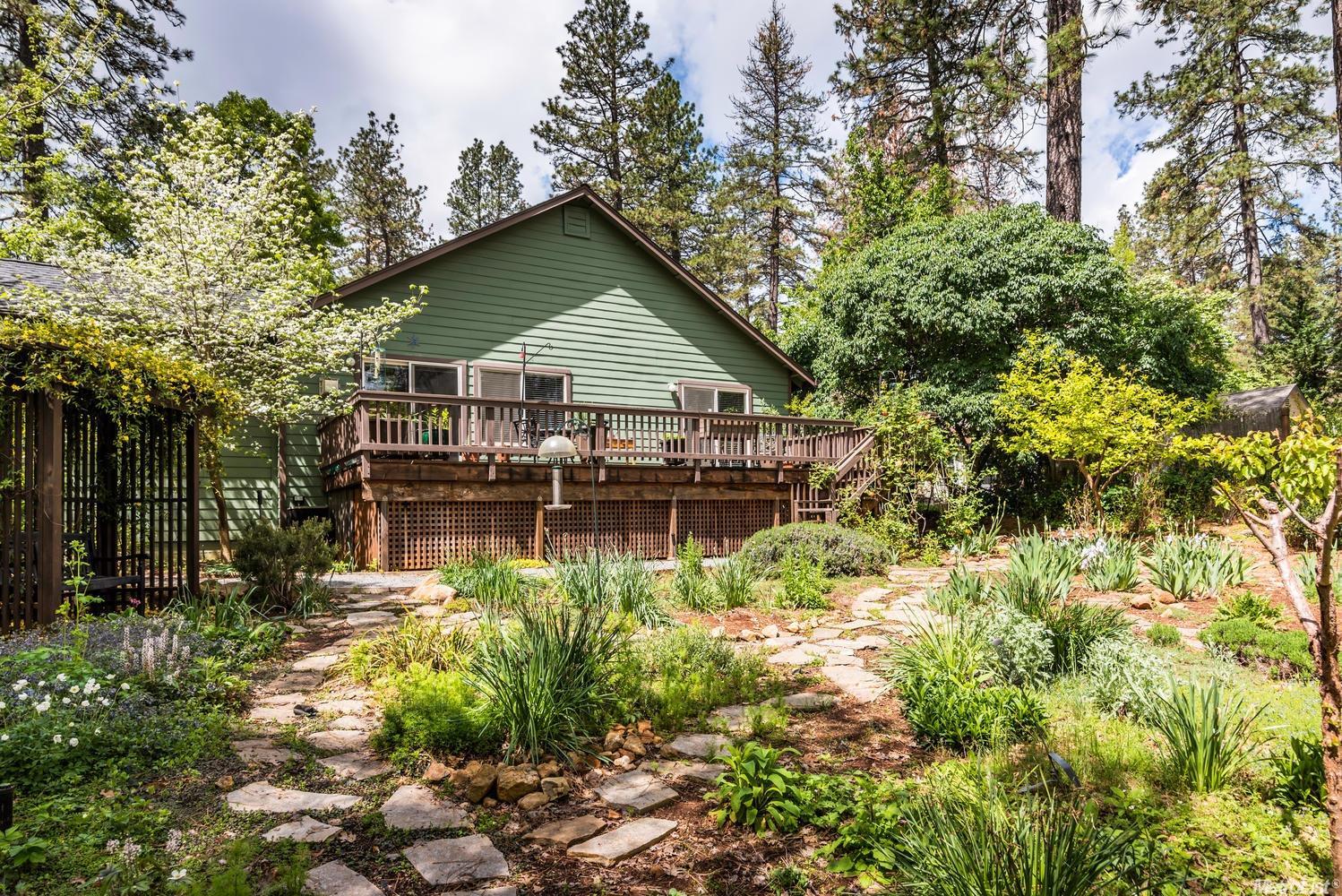 10559 Bragg Ave, Grass Valley, CA 95945 photo 16