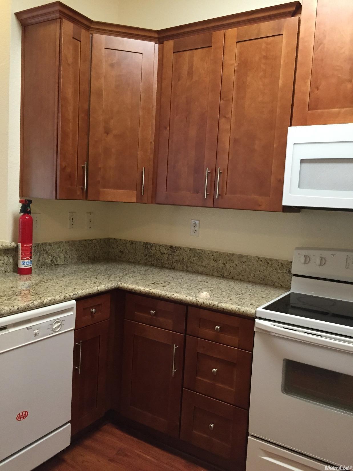 2365 Roualt St, Davis, CA 95618 photo 8