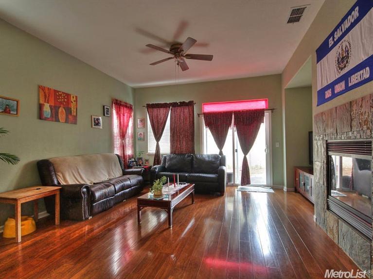 1328 Horizon, Patterson, CA 95363 photo 5