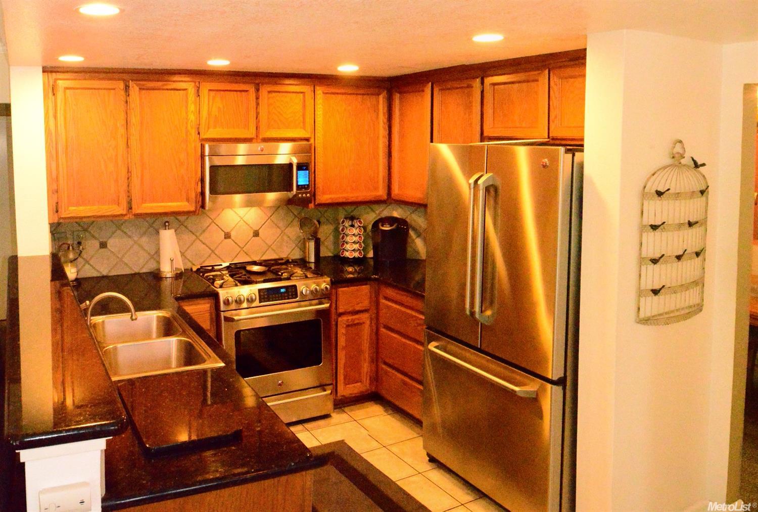8463 Leaning Tree Ct, Antelope, CA 95843 photo 10