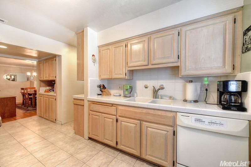 4901 Andrew Cir, Carmichael, CA 95608 photo 8