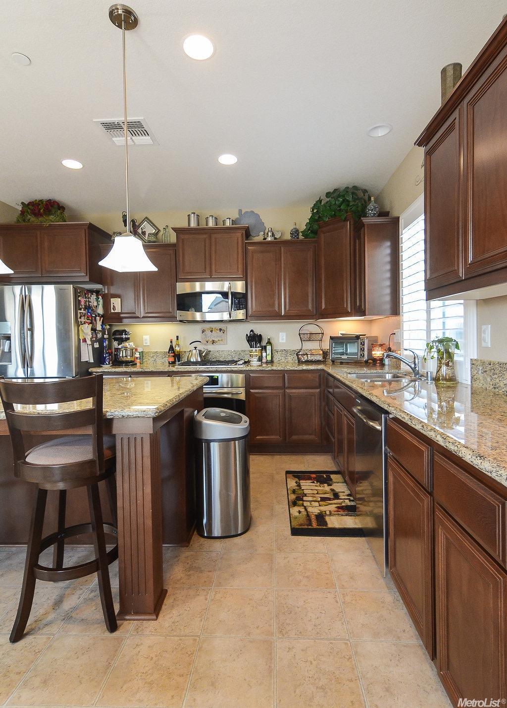 1228 Marisol Dr, Manteca, CA 95337 photo 5