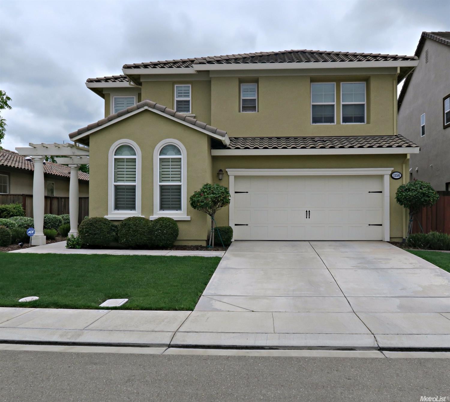 1156 Miel St, Manteca, CA 95337 photo 1