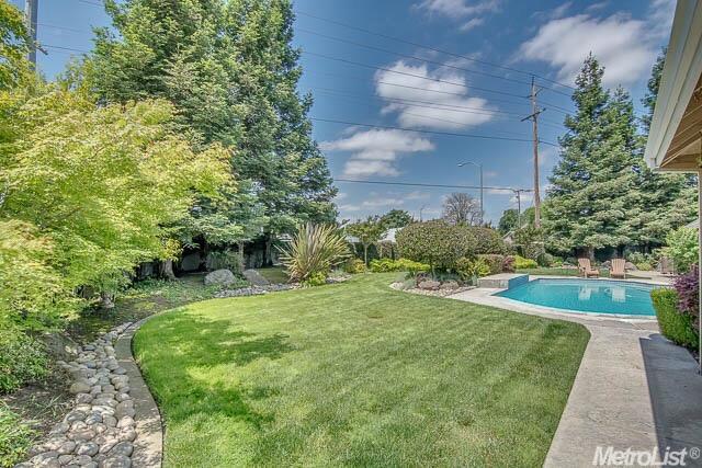 2432 Brittany Ct, Lodi, CA 95242 photo 3