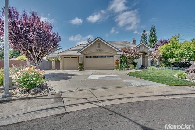 2432 Brittany Ct, Lodi, CA 95242 photo 2