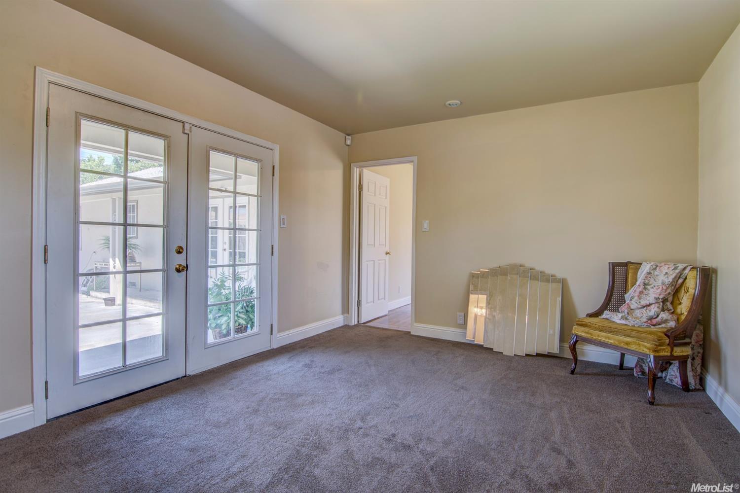 2284 Rainbow Ave, Sacramento, CA 95821 photo 9