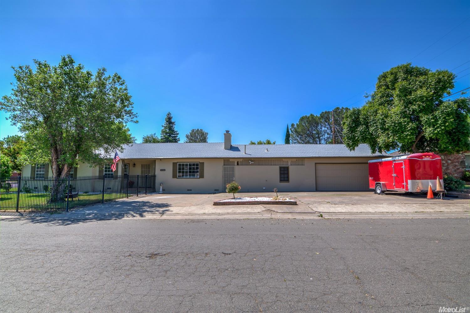 2284 Rainbow Ave, Sacramento, CA 95821 photo 3