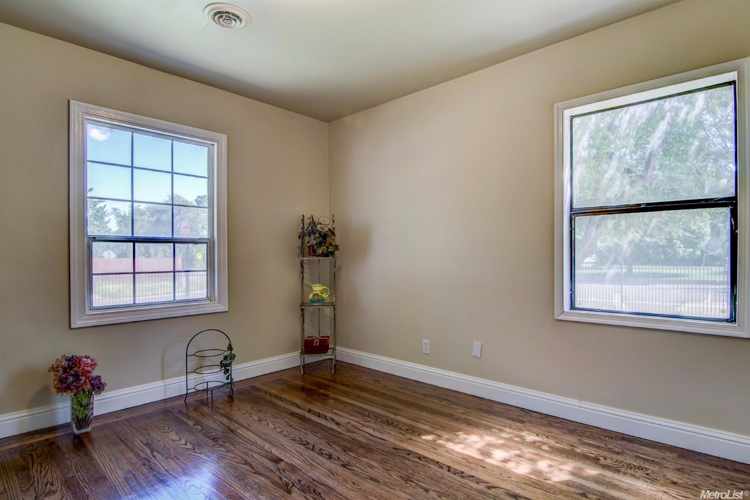 2284 Rainbow Ave, Sacramento, CA 95821 photo 4