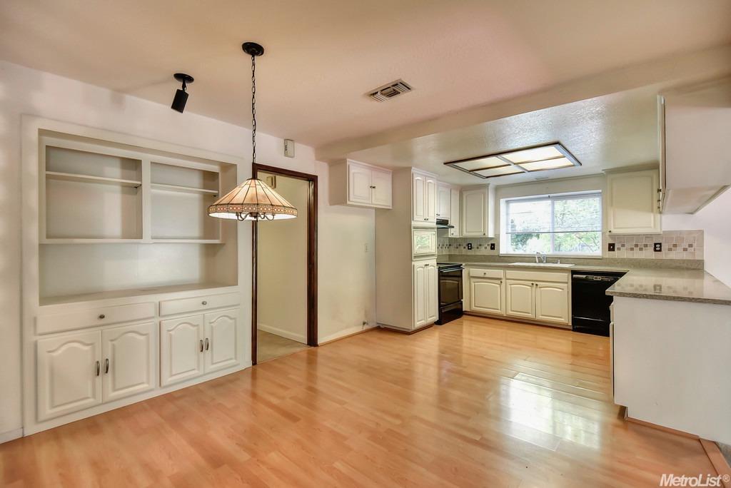 5949 Dollar Ln, Carmichael, CA 95608 photo 15