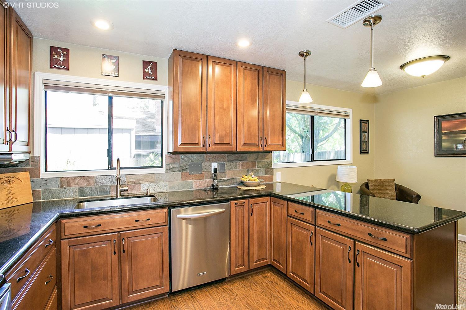 2216 Loyola Dr, Davis, CA 95618 photo 5