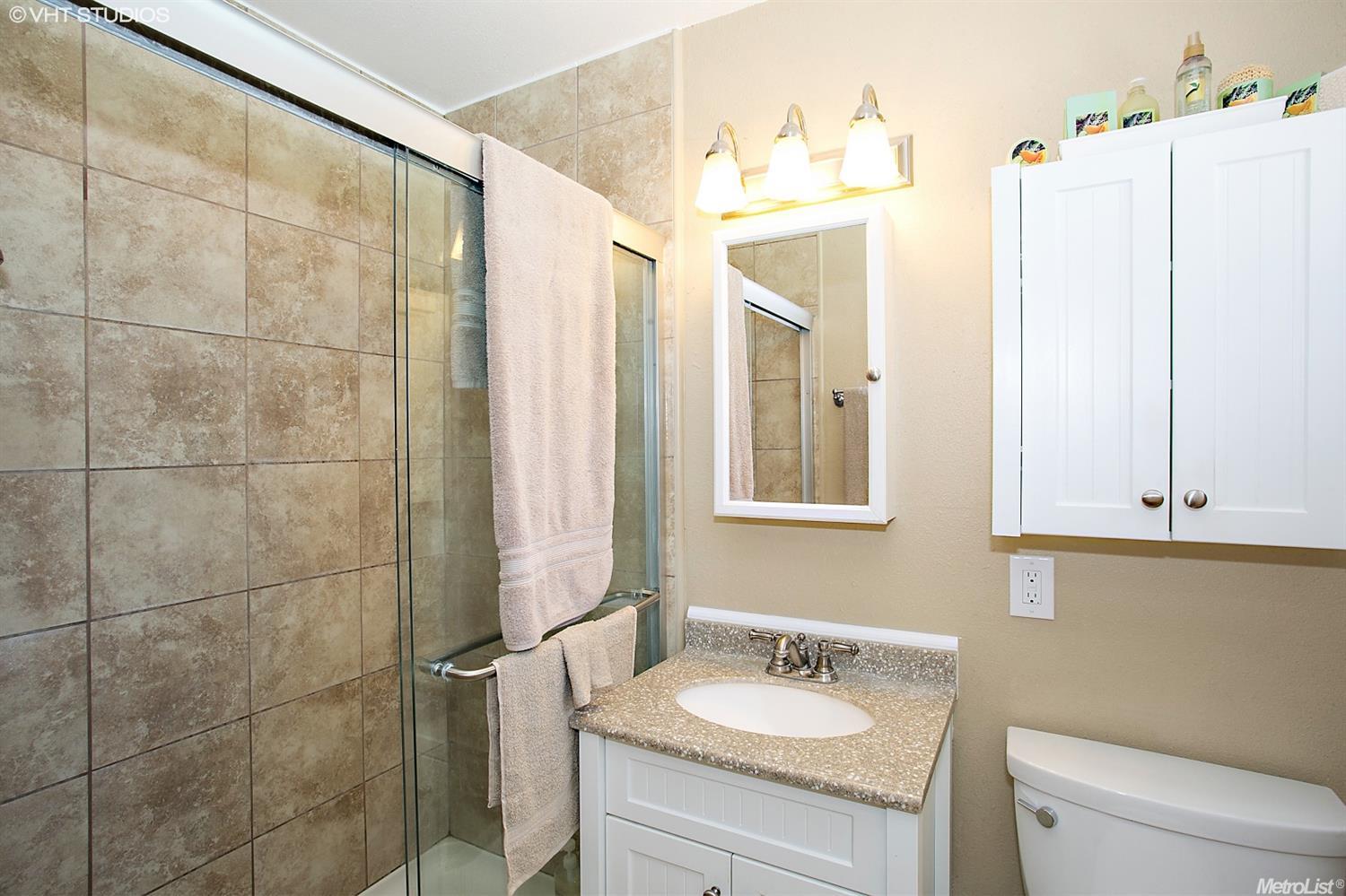 2216 Loyola Dr, Davis, CA 95618 photo 13