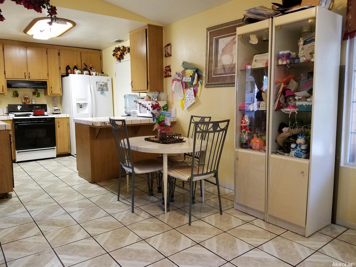716 Hammond St, Modesto, CA 95351 photo 3