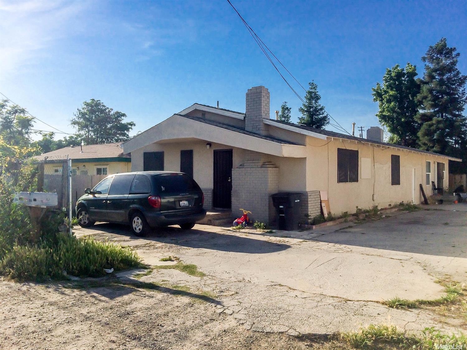 1703 John St, Modesto, CA 95351 photo 1
