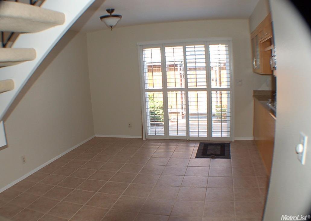 3957 Oak Villa Cir, Carmichael, CA 95608 photo 4