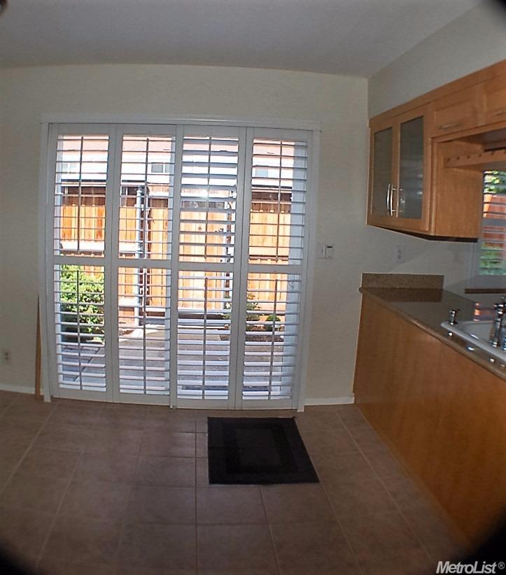 3957 Oak Villa Cir, Carmichael, CA 95608 photo 5