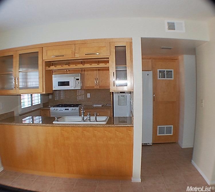 3957 Oak Villa Cir, Carmichael, CA 95608 photo 6