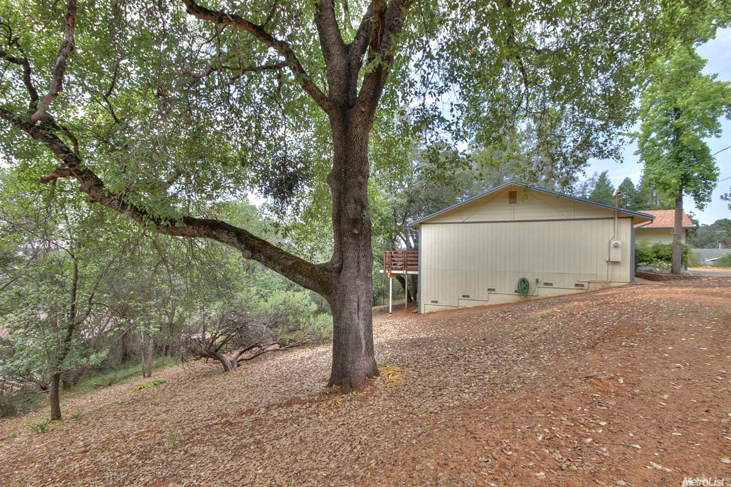 2818 Easy St, Placerville, CA 95667 photo 2