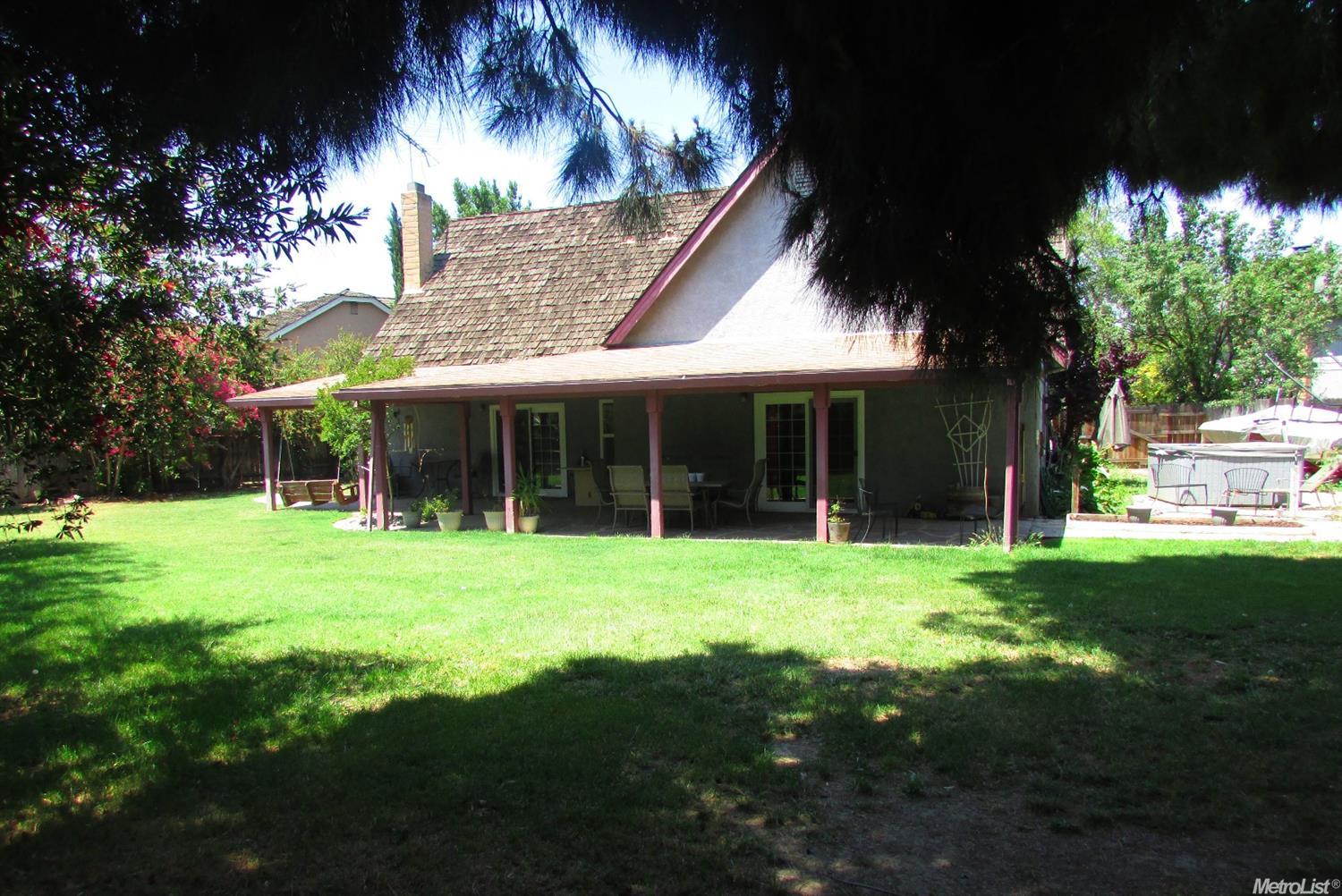 2716 River Valley Cir, Modesto, CA 95351 photo 2