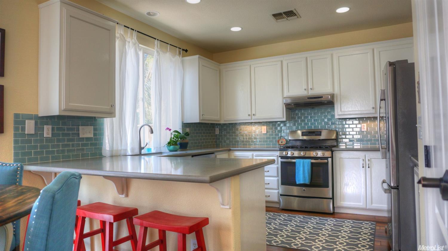 641 Tulare, Tracy, CA 95304 photo 5