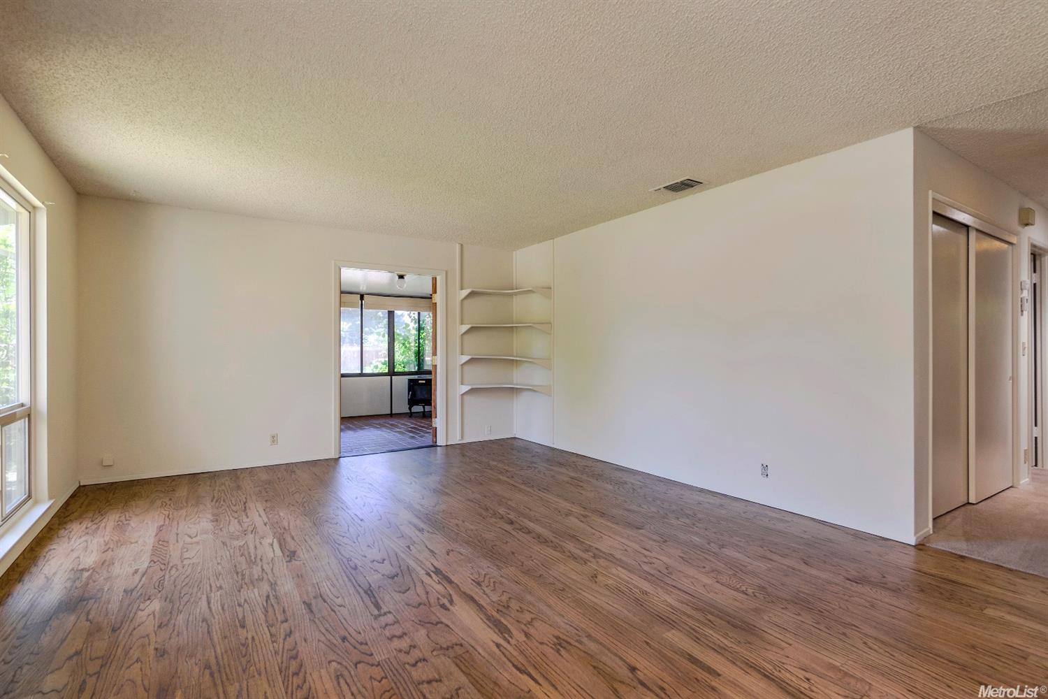 3241 Chesapeake Bay Ave, Davis, CA 95616 photo 3