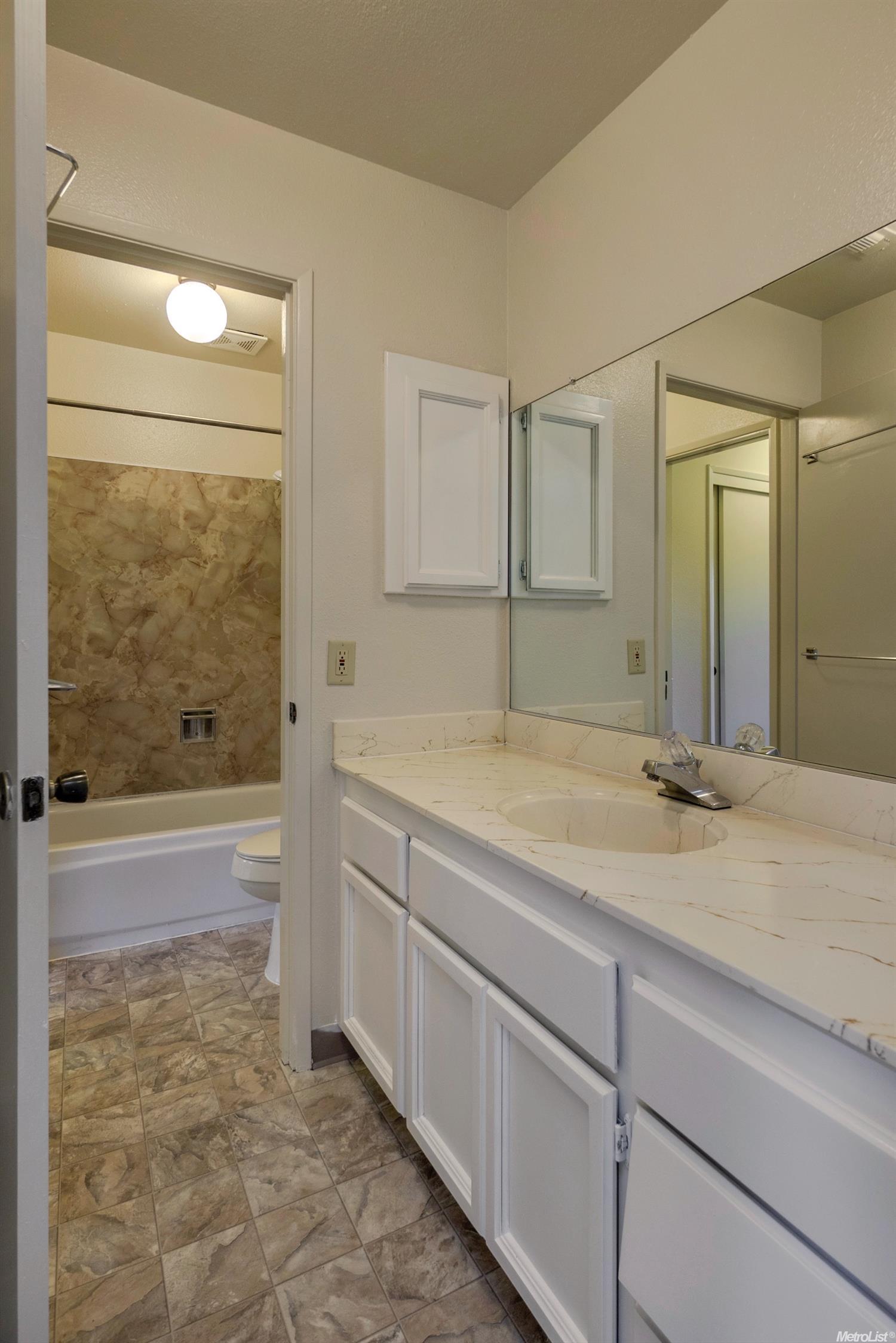 3241 Chesapeake Bay Ave, Davis, CA 95616 photo 14