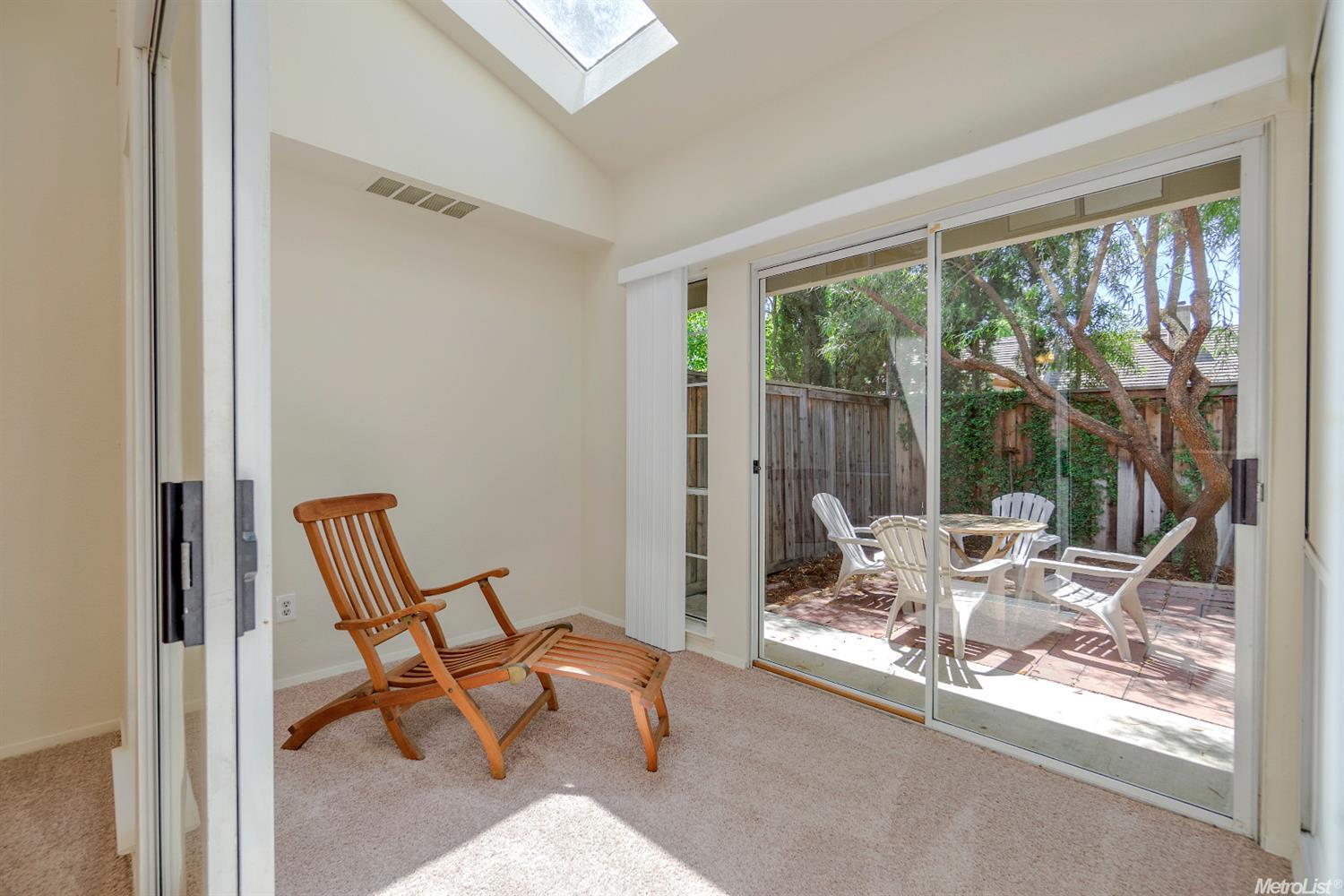 3034 Woods Cir, Davis, CA 95616 photo 3