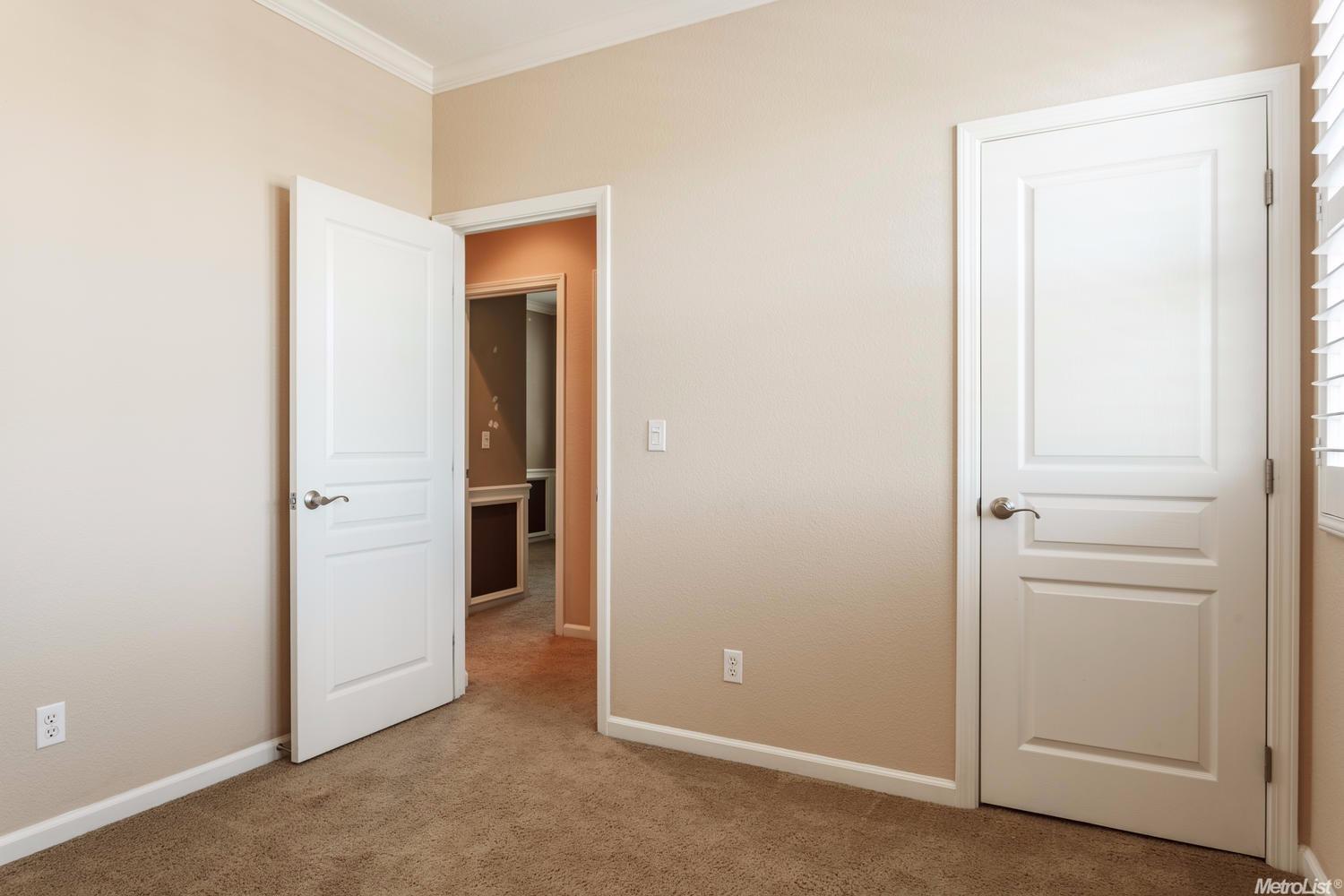1336 Bugby Ln, Folsom, CA 95630 photo 17