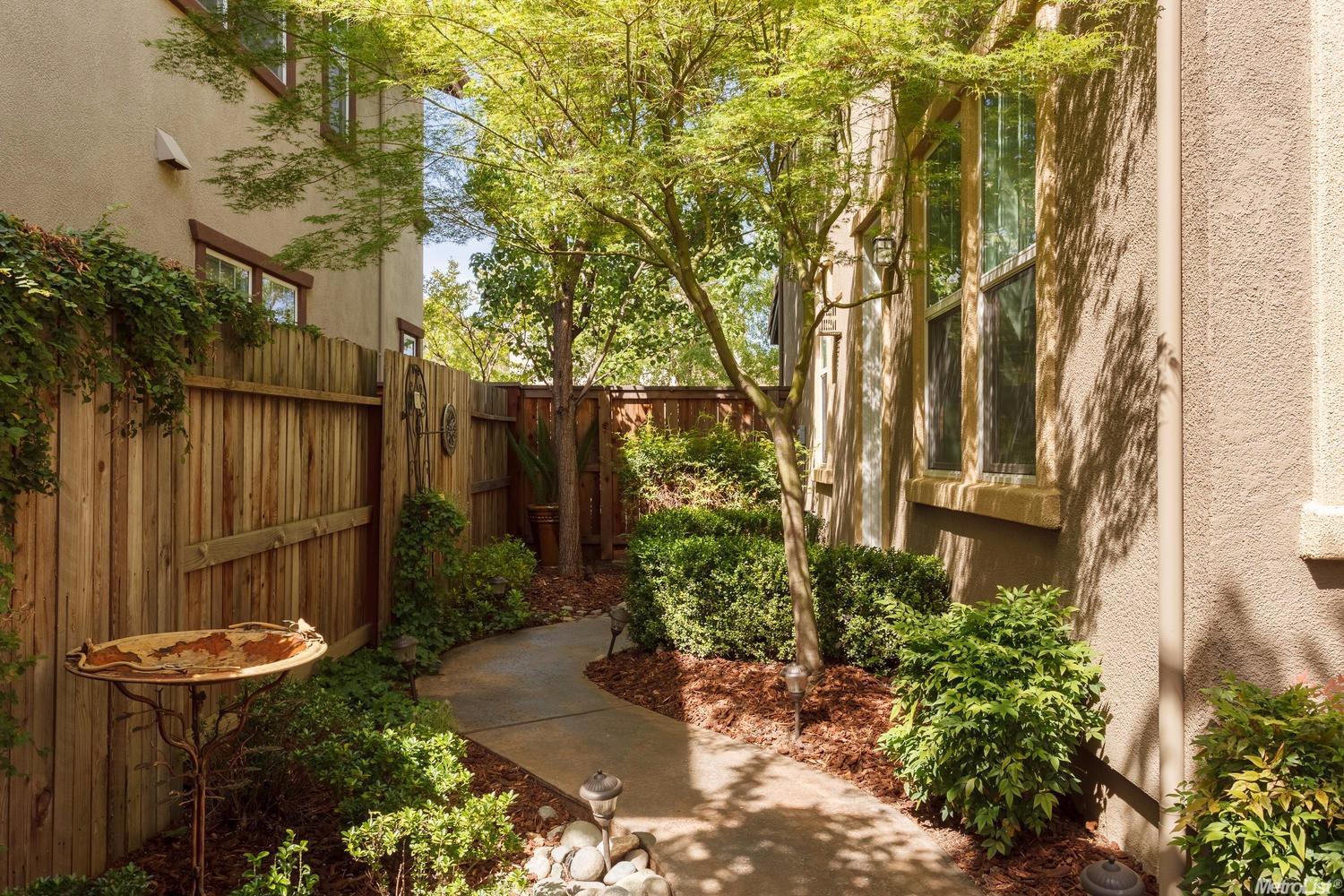 1336 Bugby Ln, Folsom, CA 95630 photo 25
