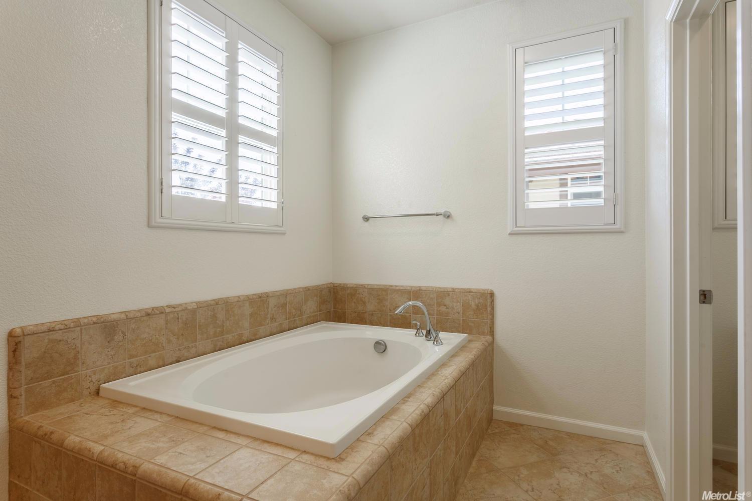 1336 Bugby Ln, Folsom, CA 95630 photo 14