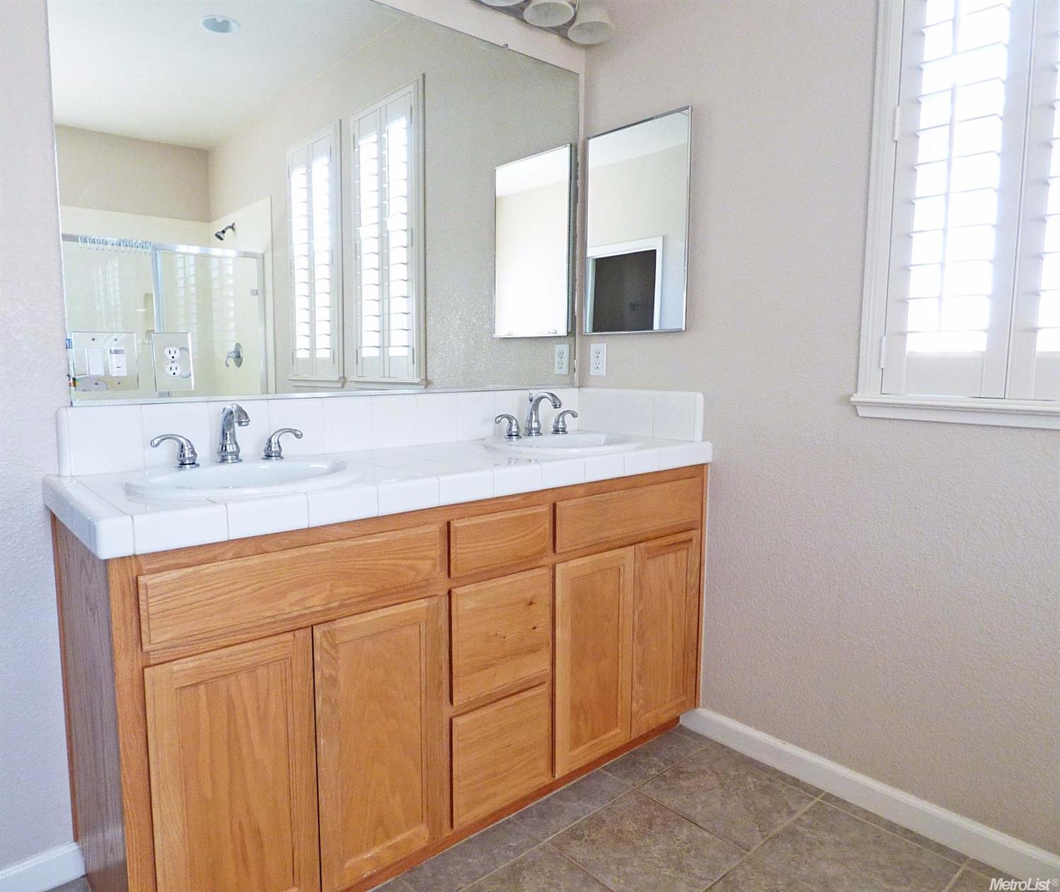 9439 Vintner Cir, Patterson, CA 95363 photo 6