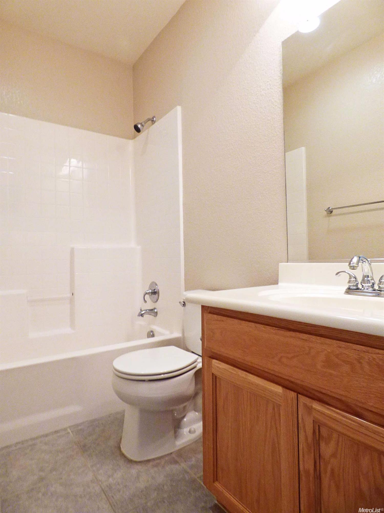 9439 Vintner Cir, Patterson, CA 95363 photo 12