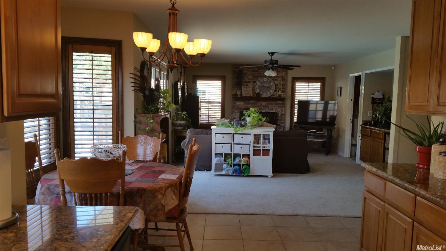 1400 Parkview St, Manteca, CA 95337 photo 4