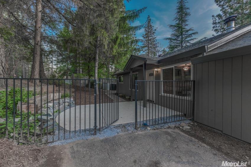 5242 Twin Cedars Dr, Placerville, CA 95667 photo 3