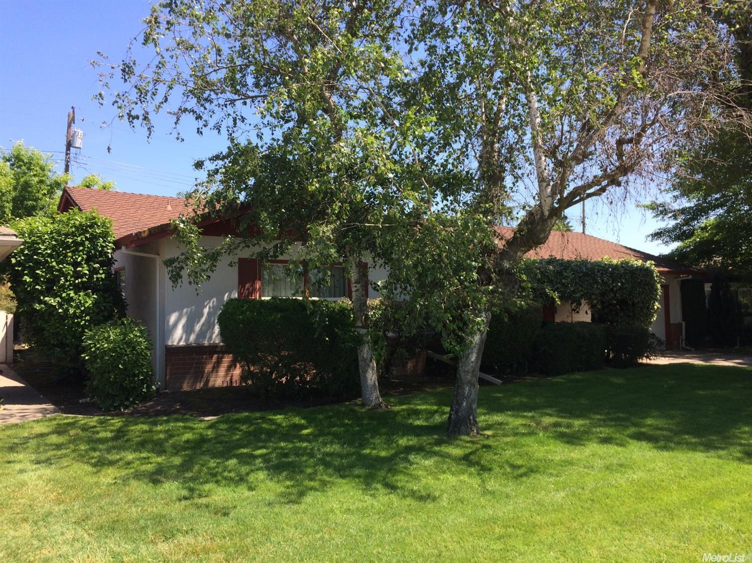 14 N Fairmont Ave, Lodi, CA 95242 photo 1