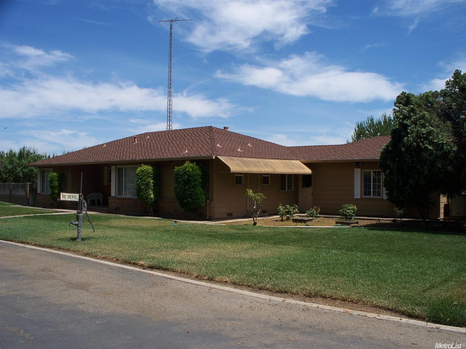 1312 E Las Palmas, Patterson, CA 95363 photo 2
