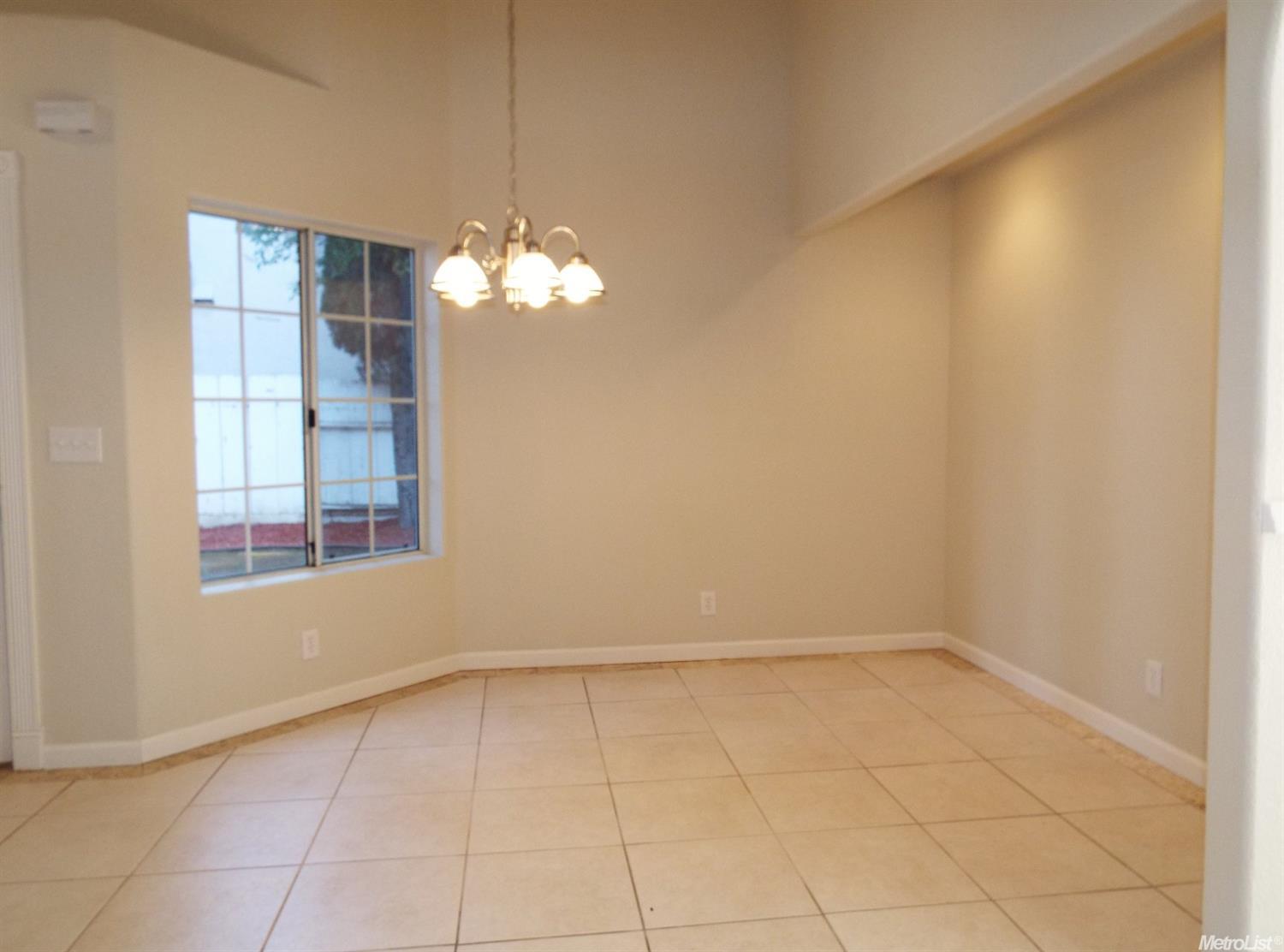812 N Rosemore Ave, Modesto, CA 95358 photo 7