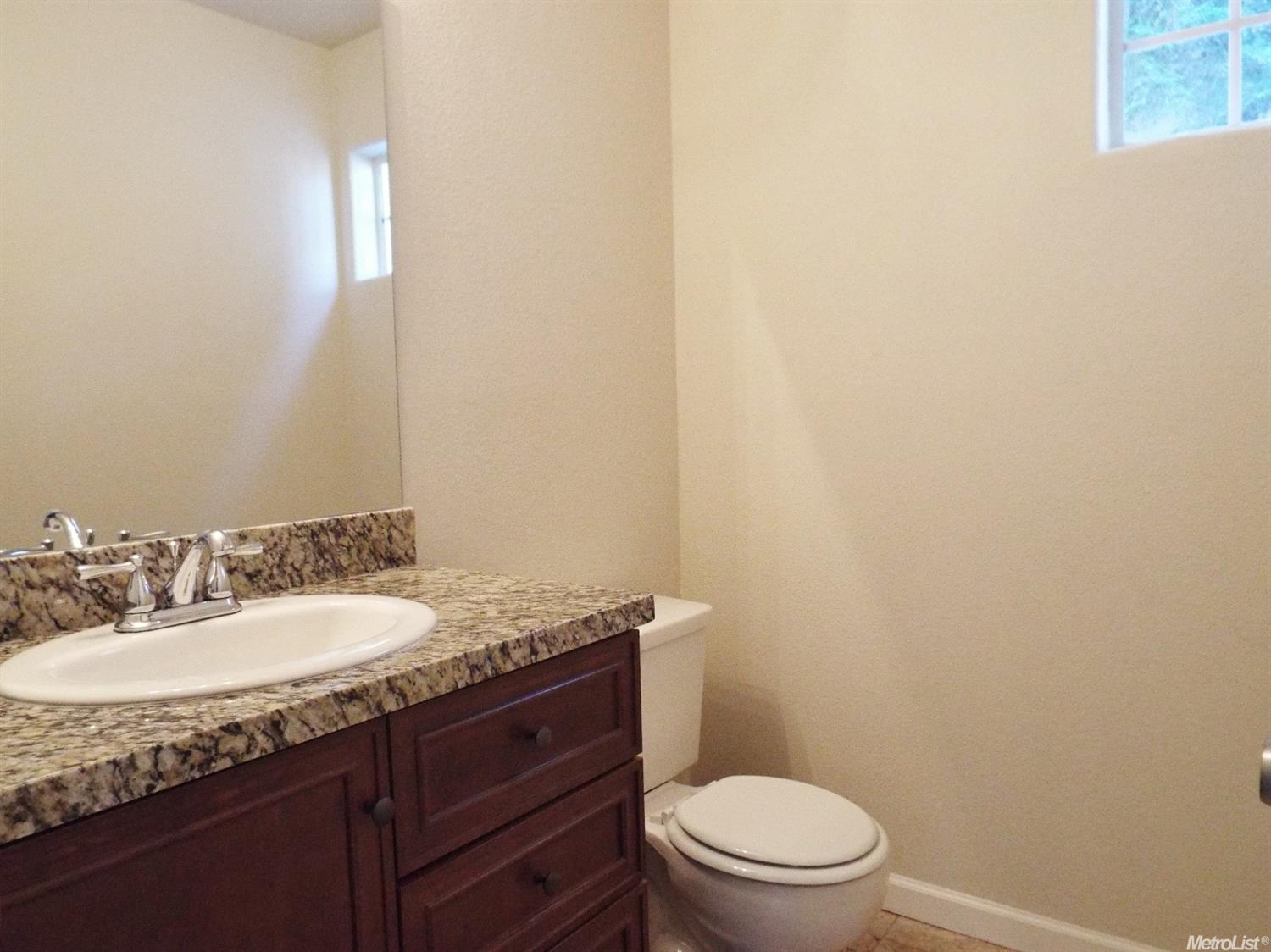 812 N Rosemore Ave, Modesto, CA 95358 photo 10