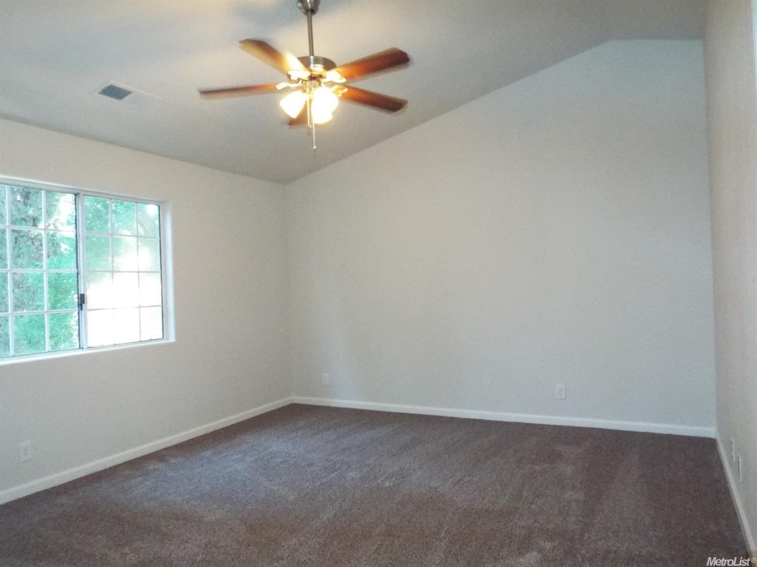 812 N Rosemore Ave, Modesto, CA 95358 photo 17