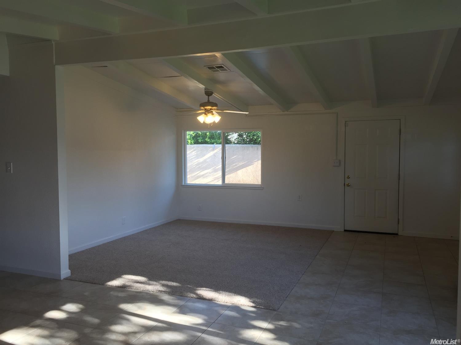 328 S Powers Ave, Manteca, CA 95336 photo 8