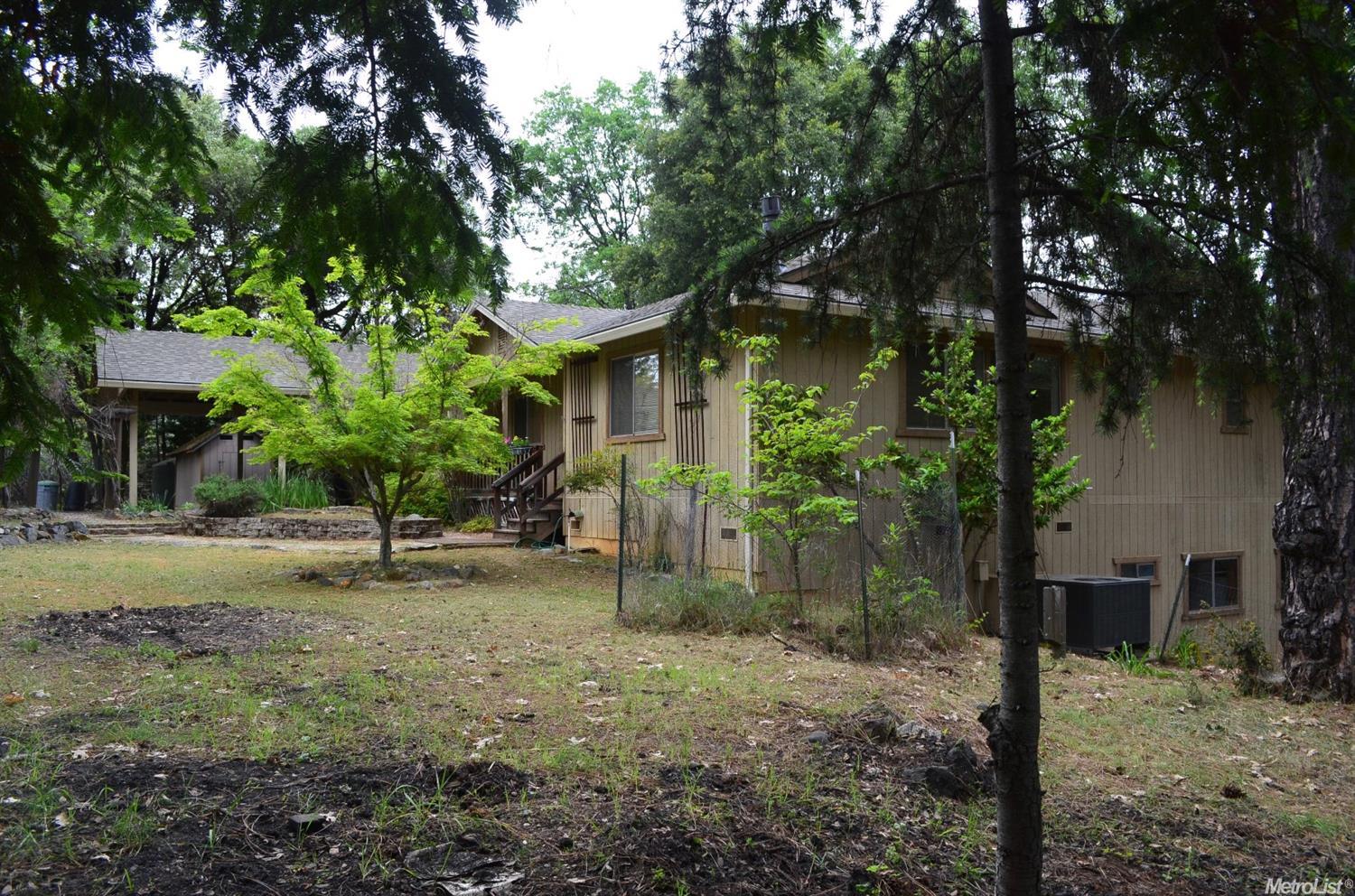 24220 Pine Grove Pl, Colfax, CA 95713 photo 3
