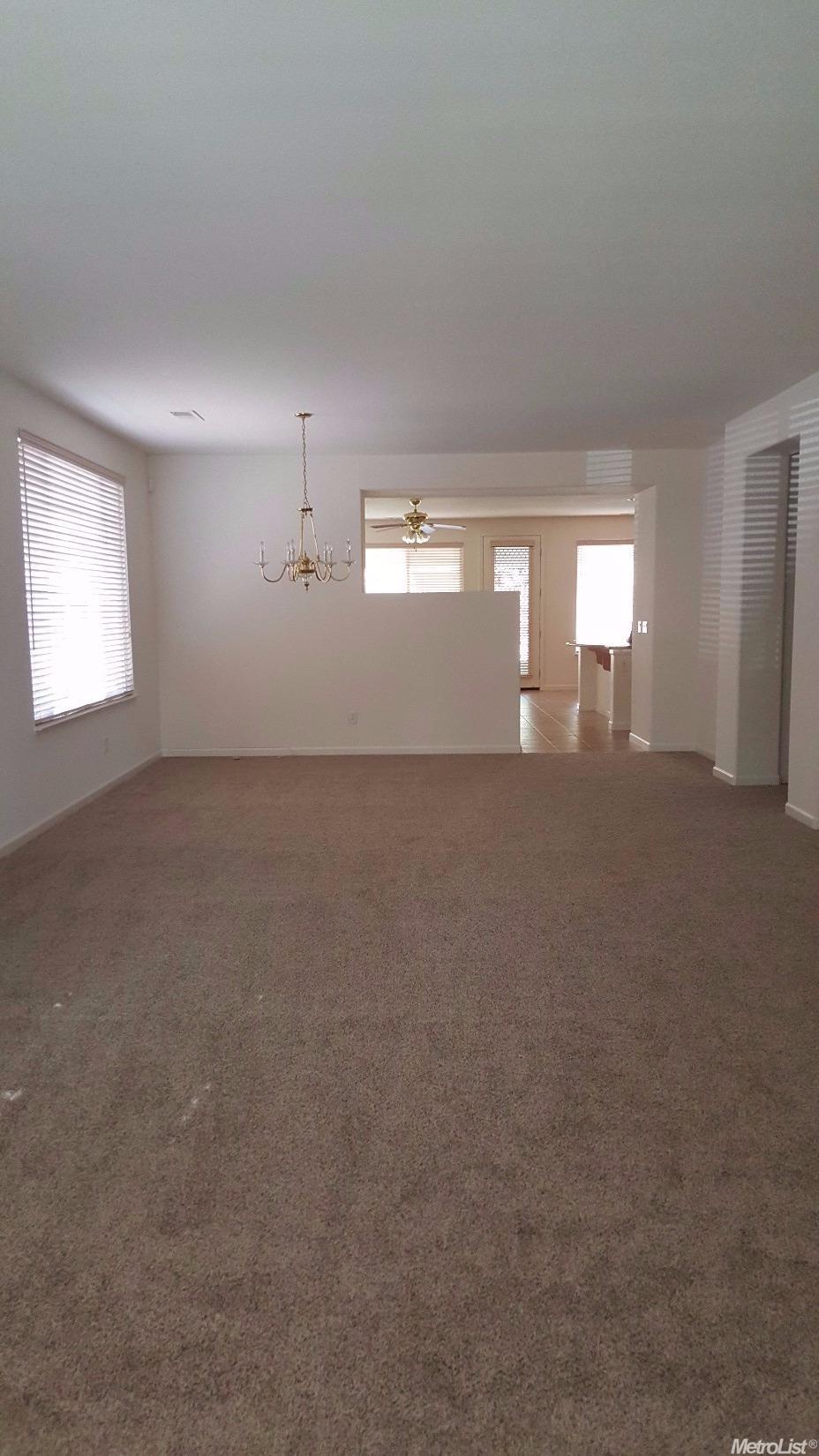 4256 Oakridge Dr, Tracy, CA 95377 photo 4