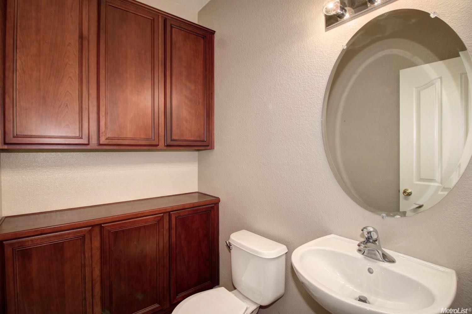 202 Esplanade Cir, Folsom, CA 95630 photo 22