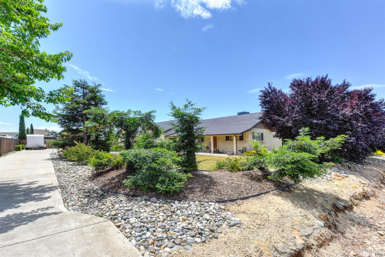 3080 E Forest Lake Rd, Acampo, CA 95220 photo 1