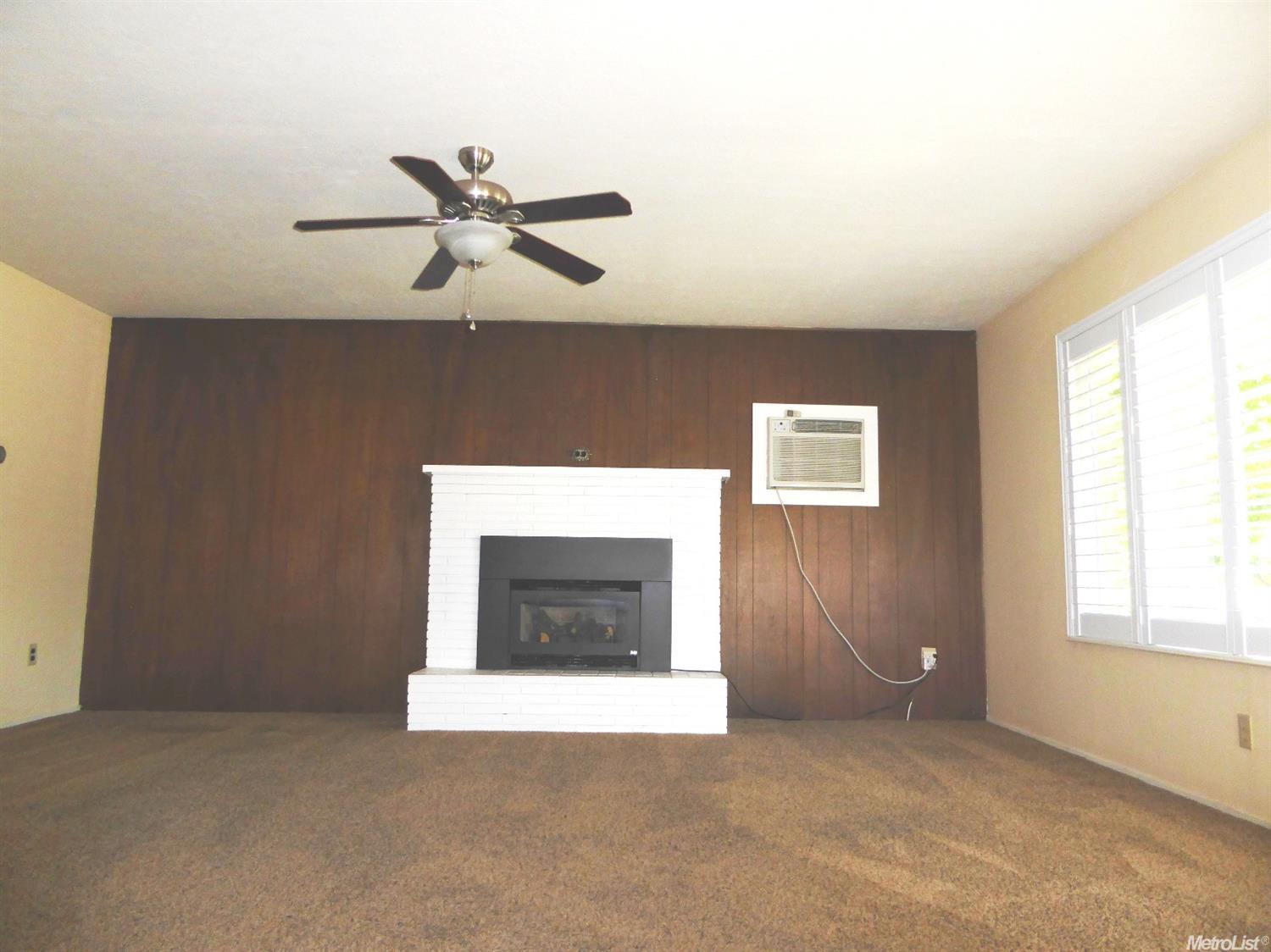 733 S School St, Lodi, CA 95240 photo 3